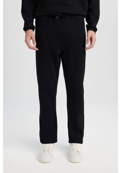 DeFacto Regular Fit Eşofman Altı Beli Lastikli Basic Düz Cepli Düz Paça D9707AX24AUBK81 DeFacto Regular Fit Eşofman Altı Beli Lastikli Basic Düz Cepli Düz Paça D9707AX24AUBK81