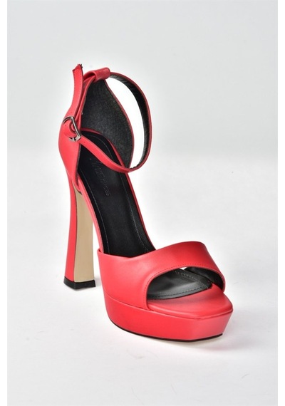 Fox Shoes Kırmızı Platform Kalın Topuklu Kadın Ayakkabı K40458010