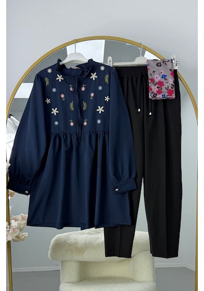 Lovie Moda Kadın Çiçek İşlemeli Takım - Lacivert Beyaz