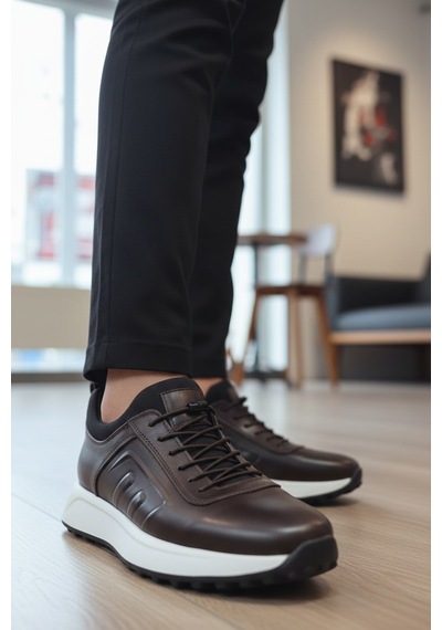 Enoch Erkek Deri Kahverengi Deri Dokulu Hafif Kalın Beyaz Tabanlı Bağcıklı Günlük Spor Ayakkabı Sneaker Siyah