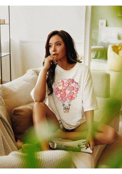 Kadın Beyaz Oversize Hearth Baskılı T-shirt Beyaz