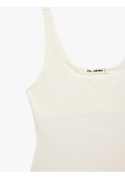 Koton Pamuklu Slim Fit U Yaka Kolsuz Bluz Ekru 6sal30299ık