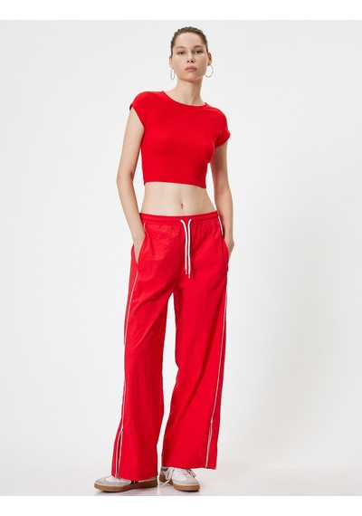 Koton Basic Tişört Kap Kol Bisiklet Yaka Modal Karışımlı Slim Fit Kırmızı 5wal10291ık Kırmızı