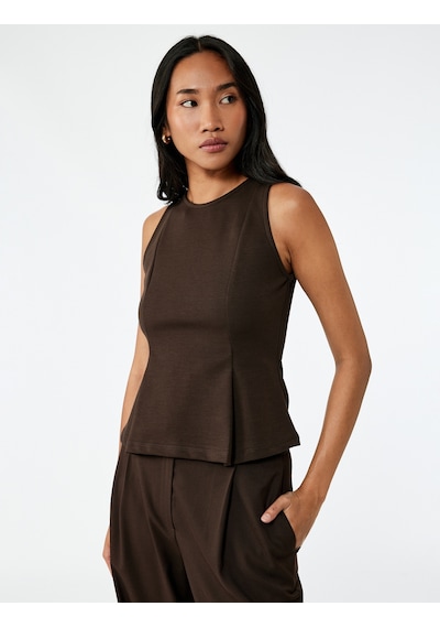 Koton Slim Fit Bisiklet Yaka Kolsuz Peplum Bluz Kahverengi 6wak10149ek Kahve