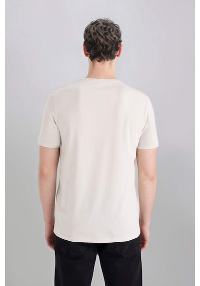 DeFacto Slim Fit Dar Kesim Bisiklet Yaka Modal Karışımlı Pamuklu Basic Düz Kısa Kollu Tişört M6606AZ25SPER20 DeFacto Slim Fit Dar Kesim Bisiklet Yaka Modal Karışımlı Pamuklu Basic Düz Kısa Kollu Tişört M6606AZ25SPER20