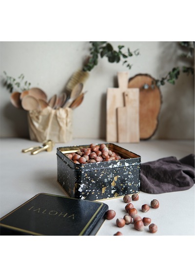 Terrazzo Siyah Desenli Kare Metal Saklama Kabı 15.8 x 15.8 x 8 CM 1.9 L