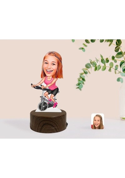 Kişiye Özel Kadın Fitness Sporcusu Karikatürlü Dekoratif 3D Biblo
