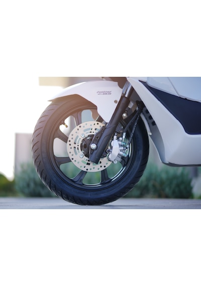 Motolüx Mcx 125 Cc Benzinli Scooter Sıvı Soğutmalı Yeşil Renk 2024