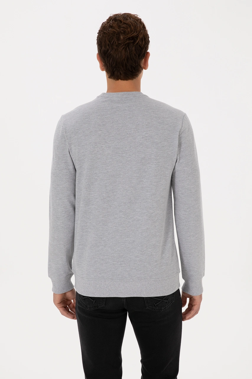 U.S. Polo Assn. Erkek Regular Fit Bisiklet Yaka Gri Melanj İnce Sweatshirt 50324788-VR086 U.S. Polo Assn. Erkek Regular Fit Bisiklet Yaka Gri Melanj İnce Sweatshirt 50324788-VR086