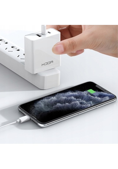 Rock T31 Gan 65w Pd 3.0 & Qc 4.0 Hızlı Seyahat Şarj Set Beyaz 2m Type-c To Type-c Kablo