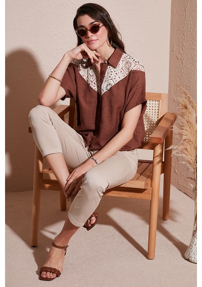Lela Dantelli Relaxed Fit Kısa Kollu Bayan Gömlek 5865764 Kahve Lela Dantelli Relaxed Fit Kısa Kollu Bayan Gömlek 5865764 Kahve