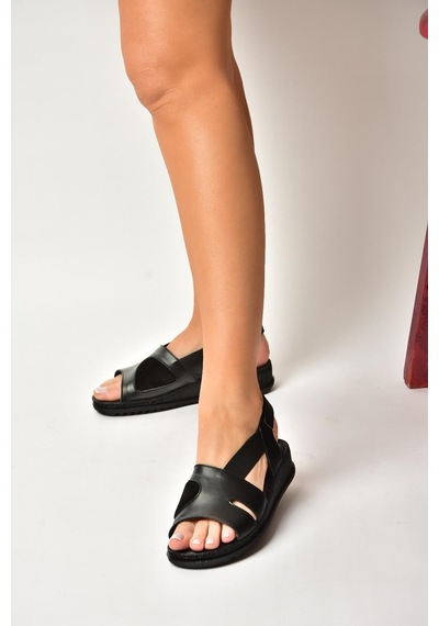 Fox Shoes Y555554003 Siyah Hakiki Deri Günlük Kadın Sandalet
