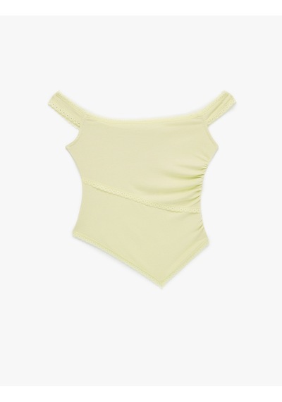 Koton Modal Karışımlı Dantel Detaylı Slim Fit Asimetrik Kolsuz Bluz Sarı 6sal30121ık