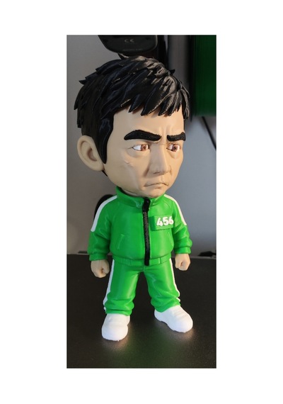 Squid Game Seong Gi-hun Figür 20 Cm