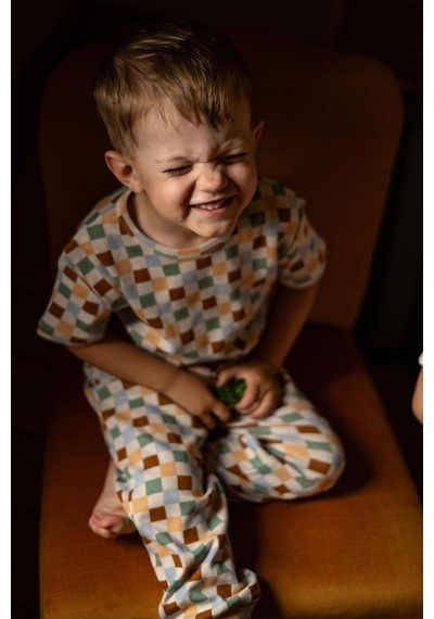 Antebies Organik Gots Sertifikalı Pastel Damalar Desen Bel Lastikli Tshirt Pantolon Erkek Çocuk Pijama Takımı Bej