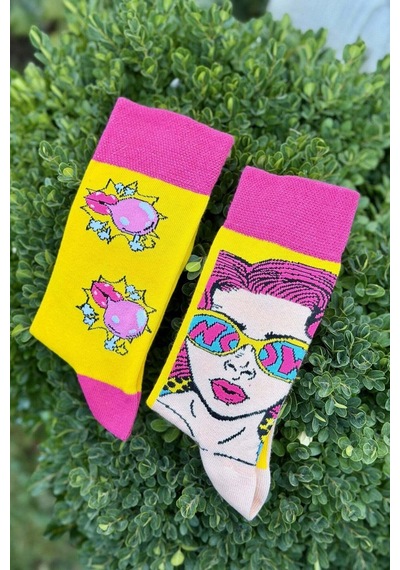 Lousocks Unisex Sağlı Sollu Pop Art Sakız Balonlu Kız Desenli Soket Çorap Sarı Lousocks Unisex Sağlı Sollu Pop Art Sakız Balonlu Kız Desenli Soket Çorap Sarı