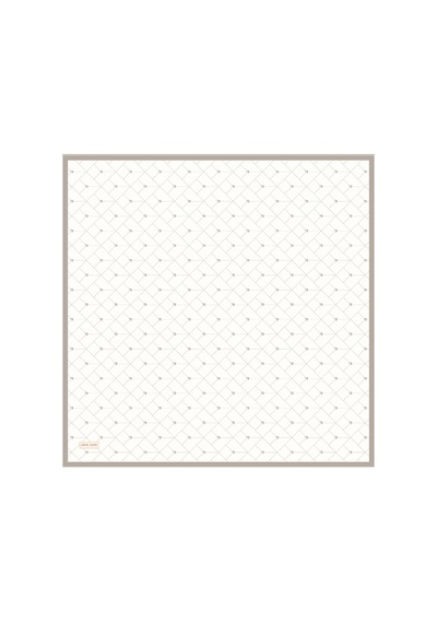 Pierre Cardin Beyaz Logo Desenli 90x90 İpek Krep Saten Eşarp Beyaz Logo Desenli Beyaz Logo Desenli