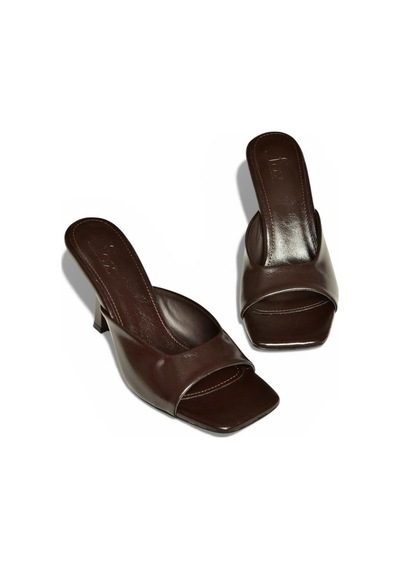 Fox Shoes S590033160 Kahverengi Rustik İnce Topuklu Kadın Terlik Kahverengi