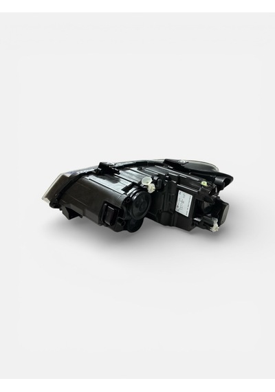 Hella Hl1eb012034021 Volkswagen Polo Sağ Ön Far Lambası 2015-2018