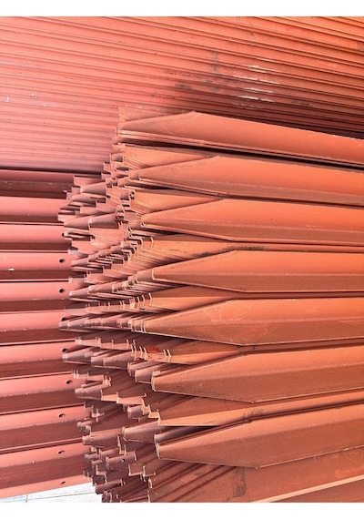 Köşebent Demir Sivri Antipaslı- 30 X 30 -3mm 150 Cmyükseklik 5 Adet