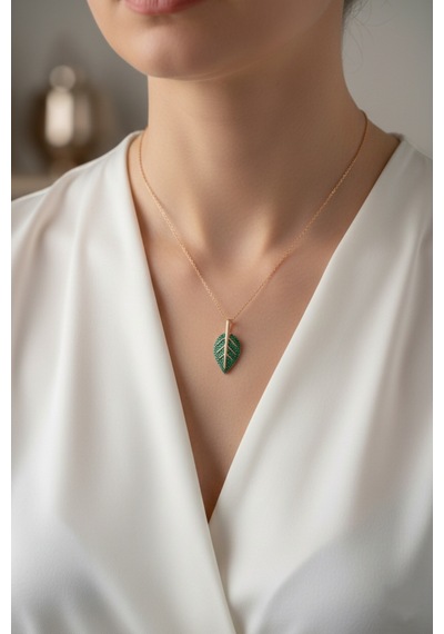 Çekirdekjewelry 925 Ayar Gümüş Yeşil Yaprak Kolye Rose