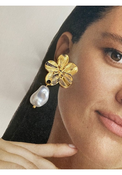 Pinery Jewels Yaprak Sallantılı İncili Paslanmaz Çelik Kadın Küpe Çifti Altın
