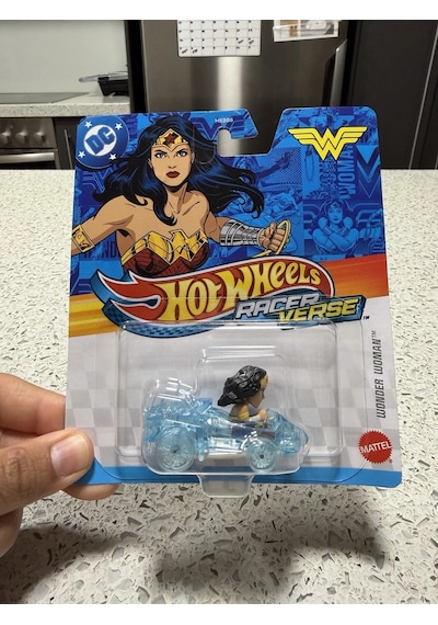 Hot Wheels Racerverse Dc Wonder Woman Metal Model Araba 1:64 Siyah