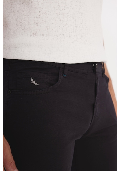 AC&Co / Altınyıldız Classics Erkek Sıyah Slim Fit Dar Kesim 5 Cep Pamuklu Armürlü Esnek Pantolon Siyah AC&Co / Altınyıldız Classics Erkek Sıyah Slim Fit Dar Kesim 5 Cep Pamuklu Armürlü Esnek Pantolon Siyah