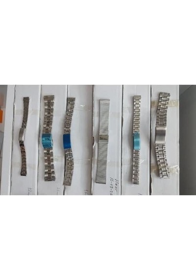 Metal Kordon Gri Ve Sarı Renktir Keskin Saat