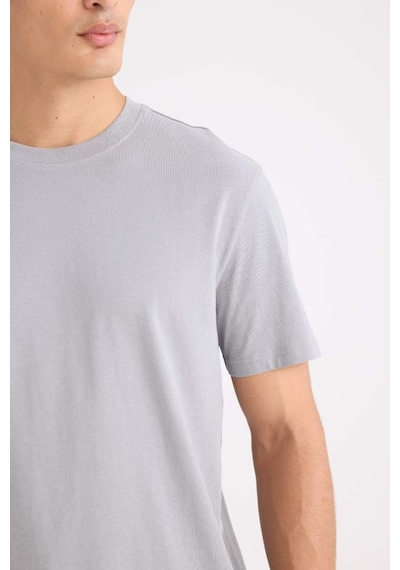 DeFacto %100 Pamuk New Regular Fit Bisiklet Yaka Basic Düz Kısa Kollu Tişört V7699AZ25SPGR89