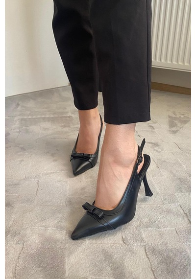 Preshley Kadın Madame Siyah Cilt Fiyonk Detaylı Arkası Acık 9 Cm İnce Topuklu Ayakkabı Siyah