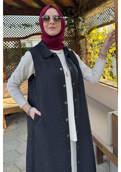Rabia Şamlı Safir Kapitone Yelek Siyah Çok Renkli