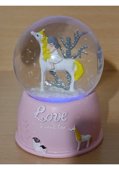 Unicorn Pilli Işıklı Müzikli Sulu Polyester 10 Cm 6,5 Cm Kar Küresi 001
