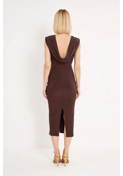 Benerly Kadın Kolsuz Bodycon Maxi Elbise Sırt Detaylı Sandy Dokulu Party Kahverengi
