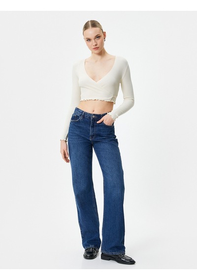 Koton Kruvaze Crop Bluz Bağlamalı V Yaka Uzun Kollu Ribanalı Bej 4sak80176ek 4SAK80176EK050 Ekru Koton Kruvaze Crop Bluz Bağlamalı V Yaka Uzun Kollu Ribanalı Bej 4sak80176ek 4SAK80176EK050 Ekru