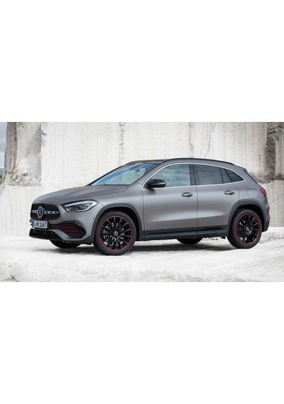 Mercedes Gla Bagaj Koruyucu Havuzlu Paspas Kokusuz Kaucuk 3D