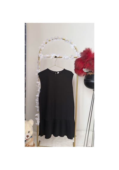 Unika Boutique Kadın Kolsuz Tesettür Siyah Piliseli Kadın İçlik Tunik