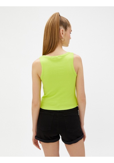 Koton Basic Fitilli Atlet Bisiklet Yaka Biye Detaylı Yeşil 3sal30055ık 3SAL30055IK978