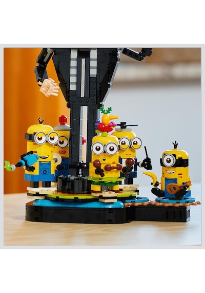 LEGO Yapım Parçalarından Gru ve Minyonlar 75582