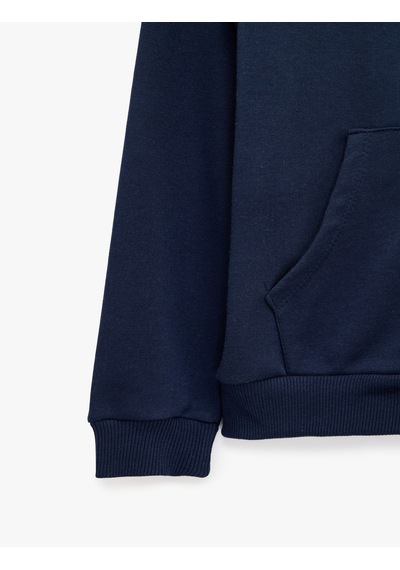 Koton Cepli Uzun Kollu Baskılı Oversize Kapşonlu Fermuarlı Sweatshirt Lacivert 7wkg10018ak