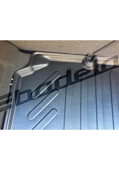 Alfa Romeo Gıulietta Bagaj Havuzu 2011-2021 Siyah 3d Kokusuz