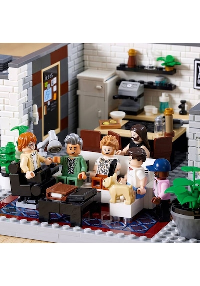 LEGO® Creator Expert 10291 Queer Eye The Fab 5Loft 974 Parça
