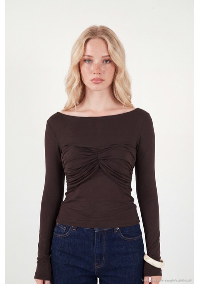 Lela Göğüs Drape Detaylı Kayık Yaka Bluz Kadın Bluz 5867117 Kahve