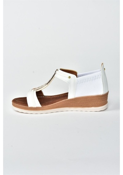 Fox Shoes Beyaz Alçak Tabanlı Günlük Kadın Sandalet M258315709