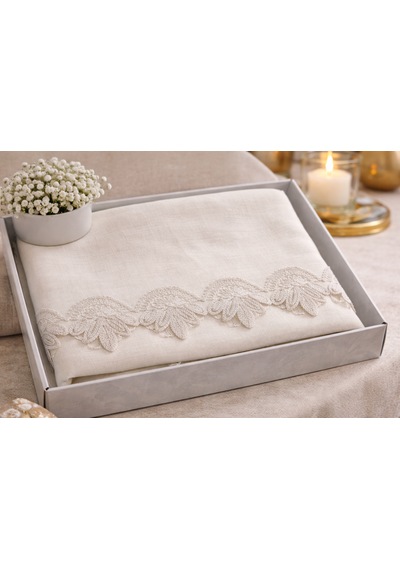 Goldroom Home Fransız Dantelli Linen Kumaştan 160 220 Lüks Masa Örtüsü Krem