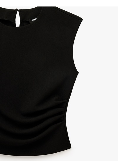 Koton Krep Scuba Slim Fit Drape Detaylı Kolsuz Bisiklet Yaka Bluz Siyah 7wak10037ek
