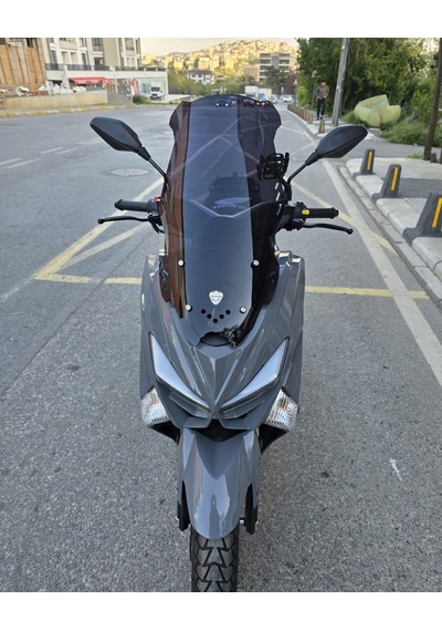 Motocam Volta Revolt Rsx4 Ön Cam 2022-2026 Model 65cm Siyah Renkli 4mm Orta Boylu