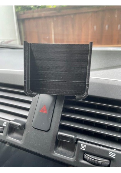 Nissan Leaf Sağ Direksiyon Rhd Telefon Montajı