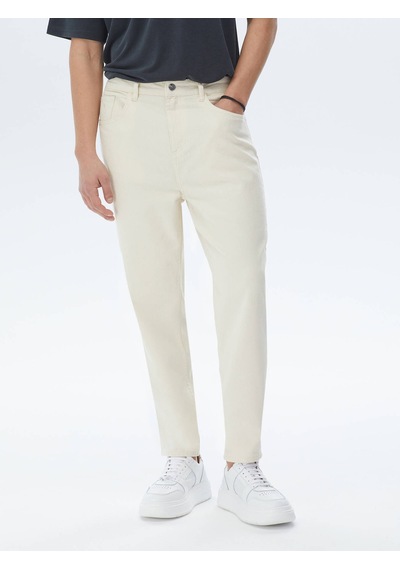 Kip Açık Bej Düz Dokuma Carrot Fit Casual Pamuk Karışımlı Pantolon Bej