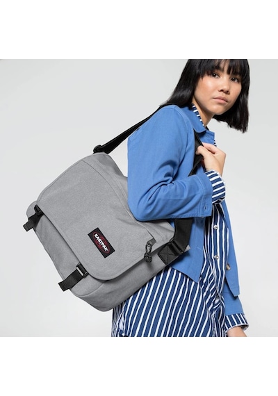 Eastpak Delegate+ Omuz Askılı Postacı Çantası Füme Ek00026e3631 Gri